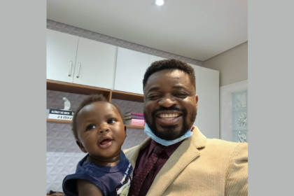 A saúde bucal também interfere na fertilidade, segundo Oluwatosin Tolulope Ajidahun.
