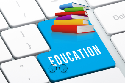 Sérgio Bento De Araújo destaca que a educação técnica conecta jovens aos vestibulares e às carreiras digitais com preparo real para o futuro.