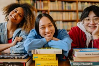 Ganhando o Mundo 2027: como o intercâmbio internacional do Paraná pode transformar o futuro de estudantes da rede pública