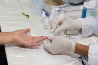 Testagem de HIV no Paraná: a importância do diagnóstico precoce na linha de cuidado materno-infantil