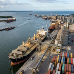 Tarifas dos EUA e avanço das exportações brasileiras colocam Paraná no radar do comércio mundial